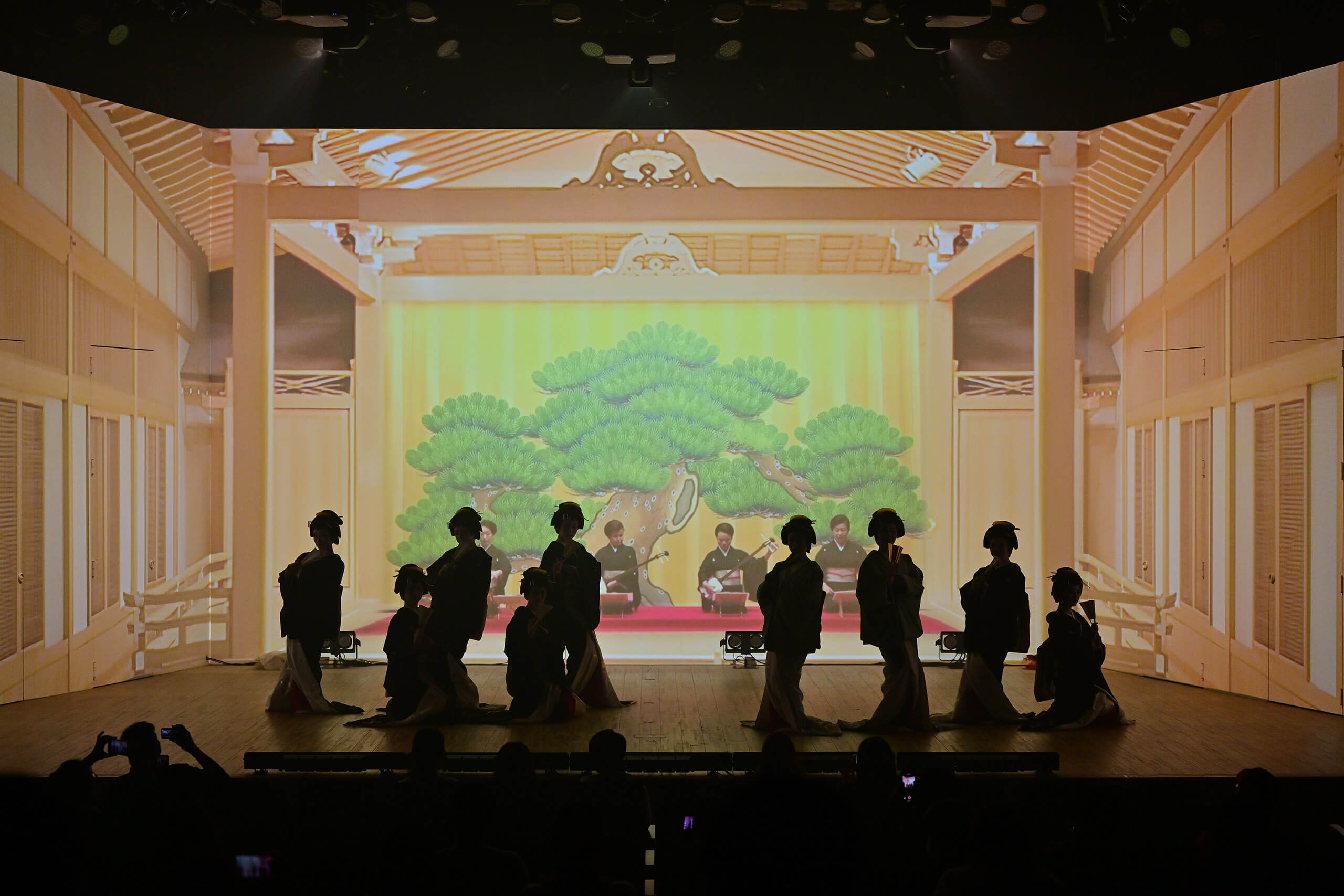ステージ出演