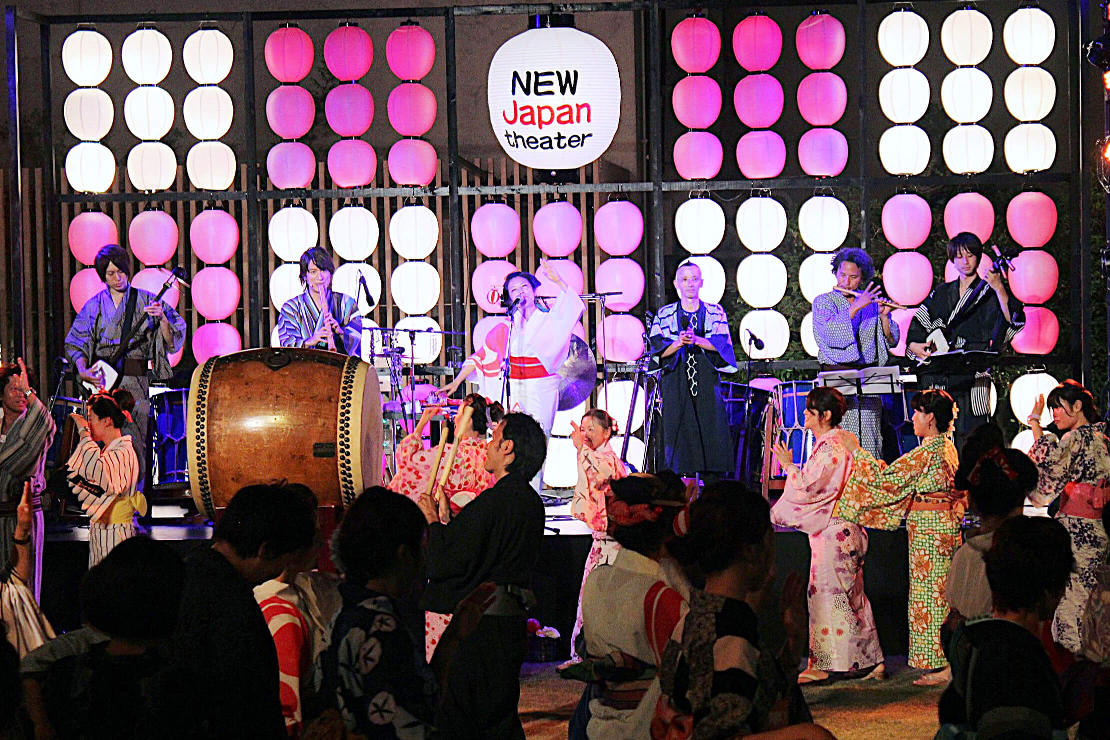 ステージ出演